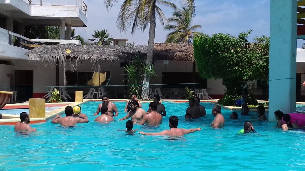 Delfin Playa Azul Hotel Lazaro Cardenas  Exterior photo