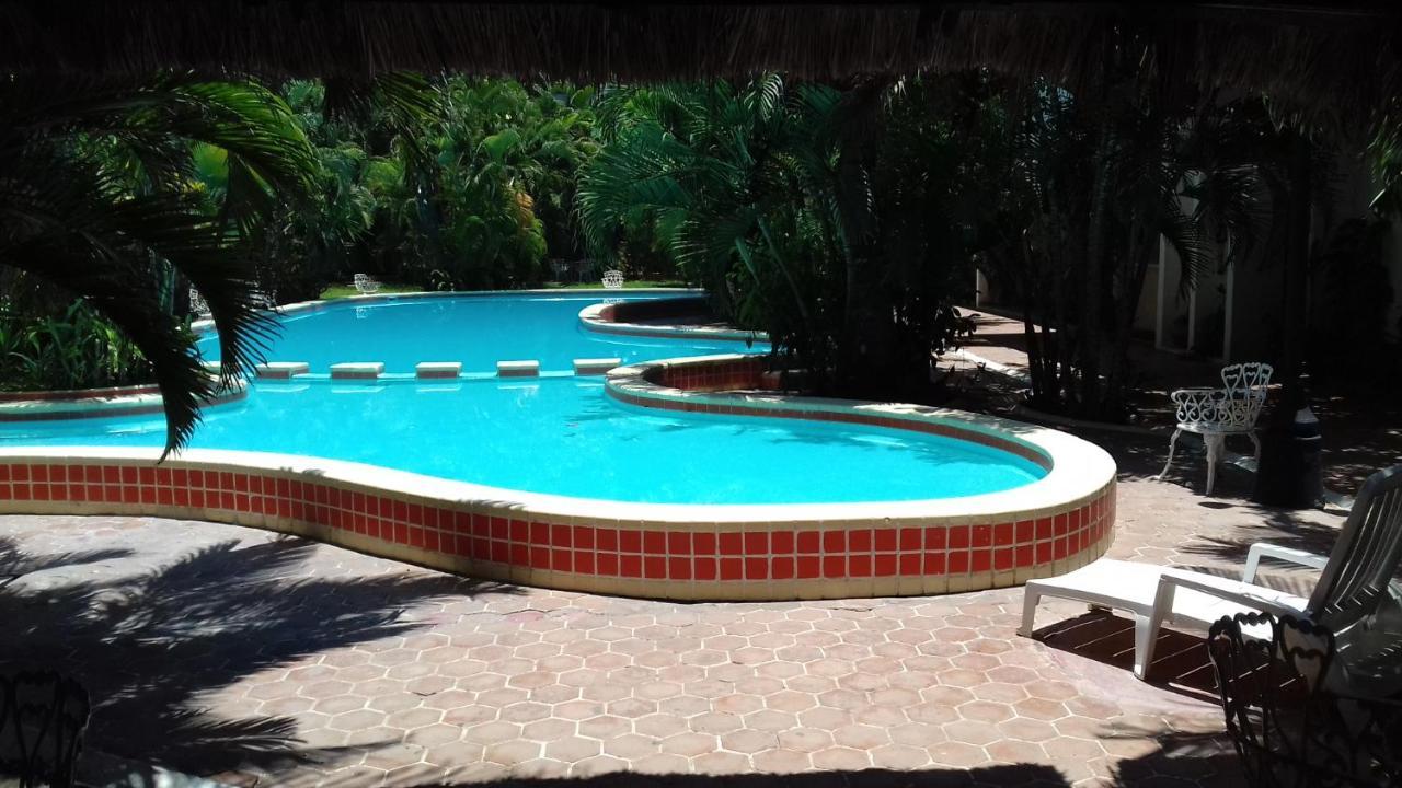 Delfin Playa Azul Hotel Lazaro Cardenas  Exterior photo